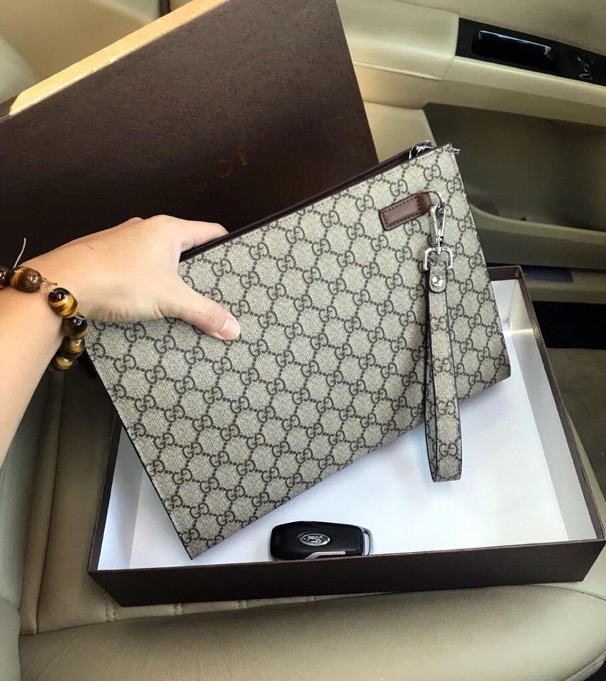 Gucci（グッチ）クラッチバッグ 31.5x24x6cm-BRAND OFF