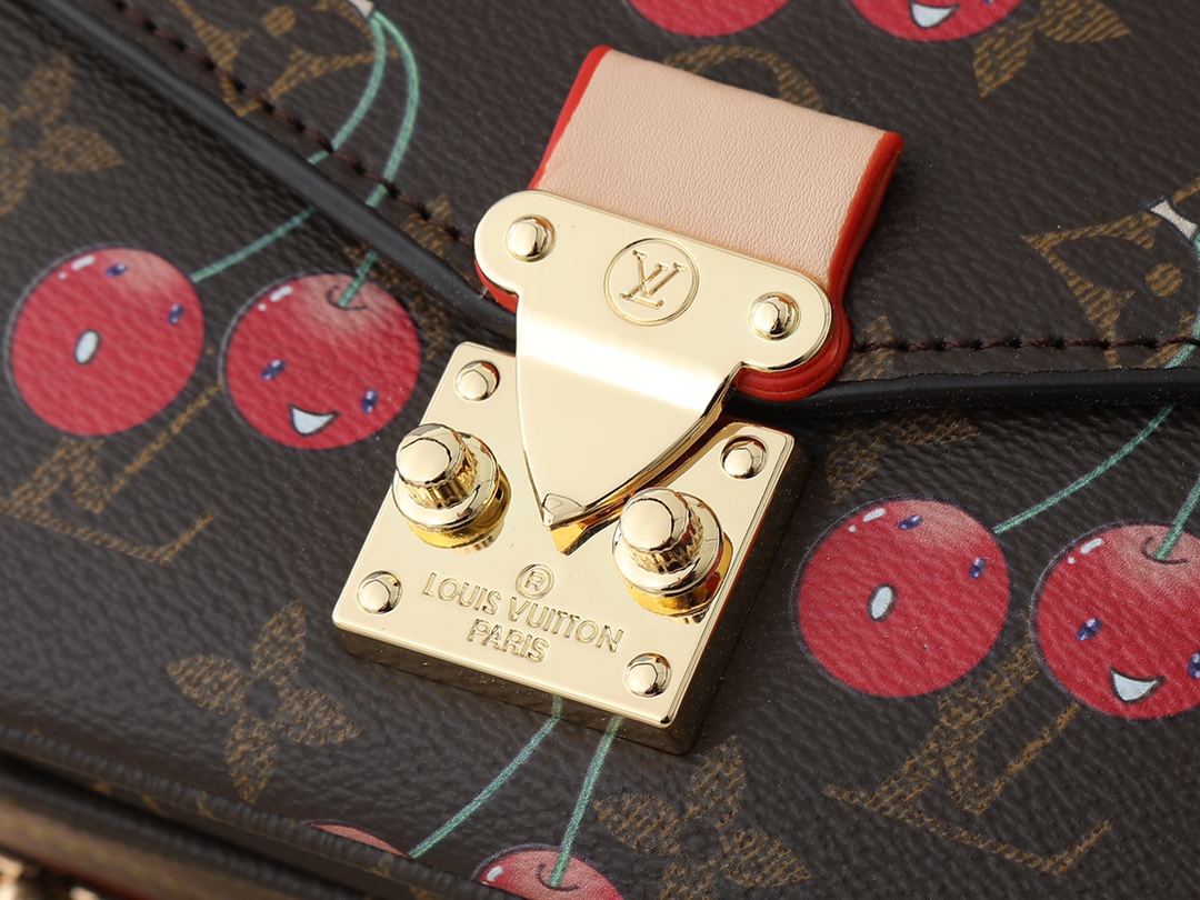 LOUIS VUITTON ルイヴィトン Pochette Métis East West ショルダーバッグ-BRAND OFF