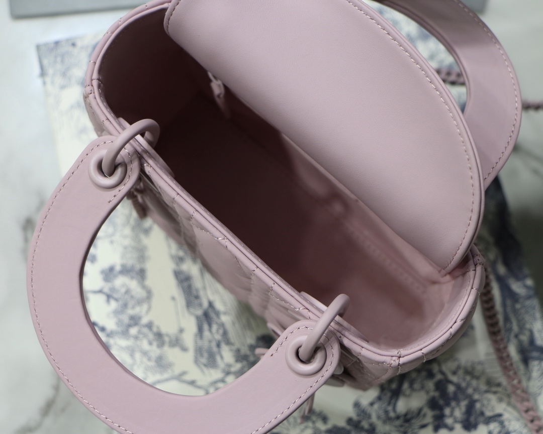 【超入手困難！ほしい！】 Lady Diorトリコロールサテンチェック牛革-BRAND OFF