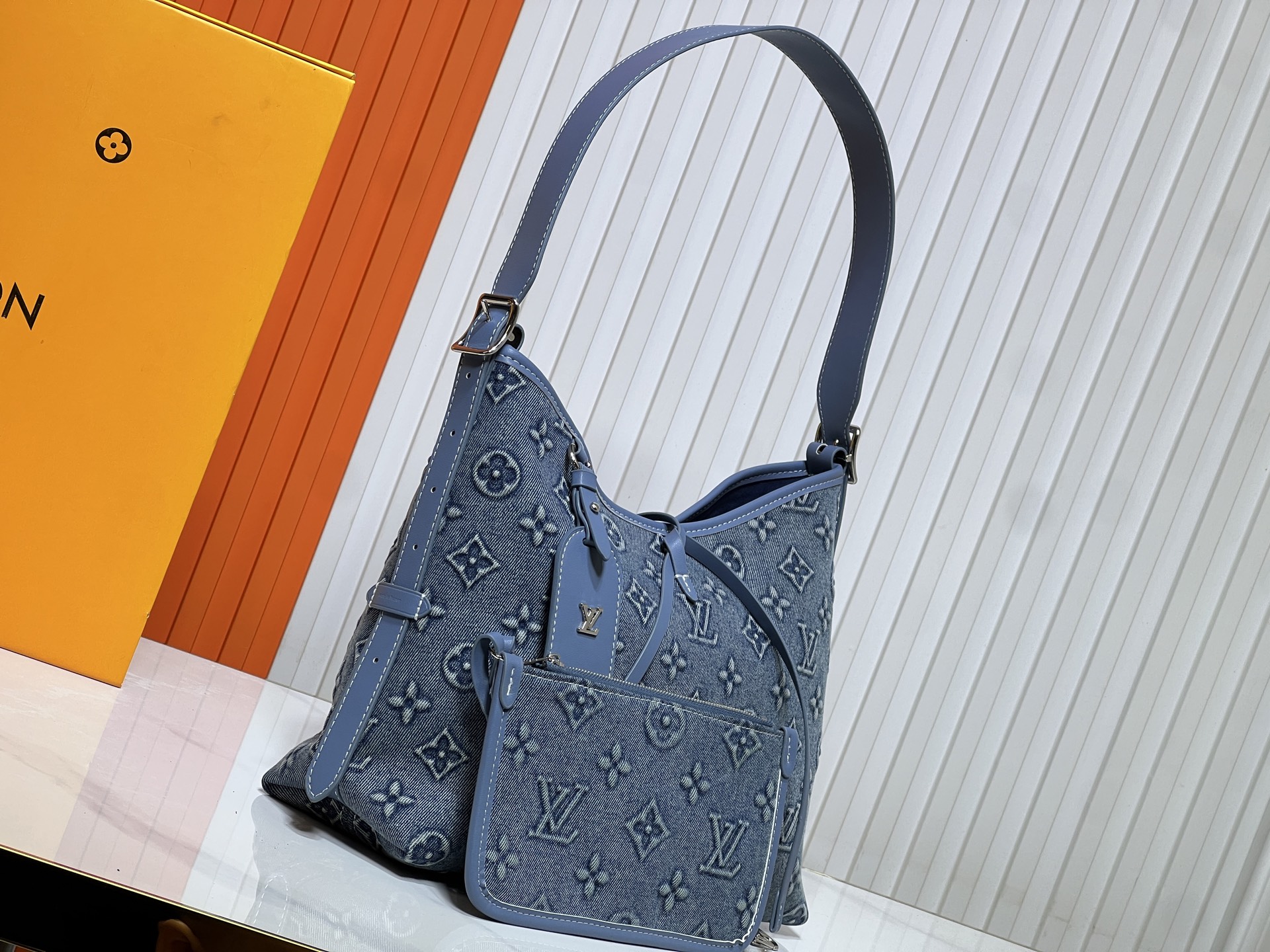 LOUIS VUITTON ルイヴィトン CarryAll デニムバッグ-BRAND OFF