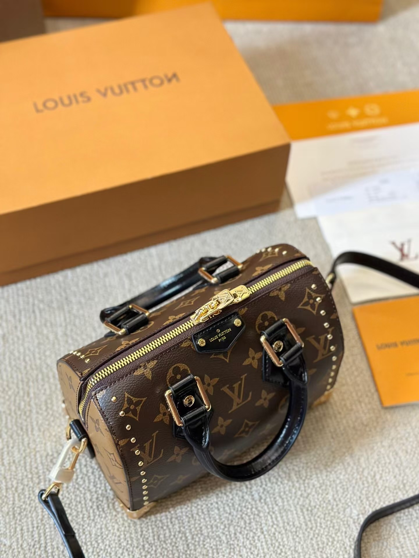 【LOUIS VUITTON】ルイ・ヴィトン★CRUISE★枕バッグ M13146-BRAND OFF