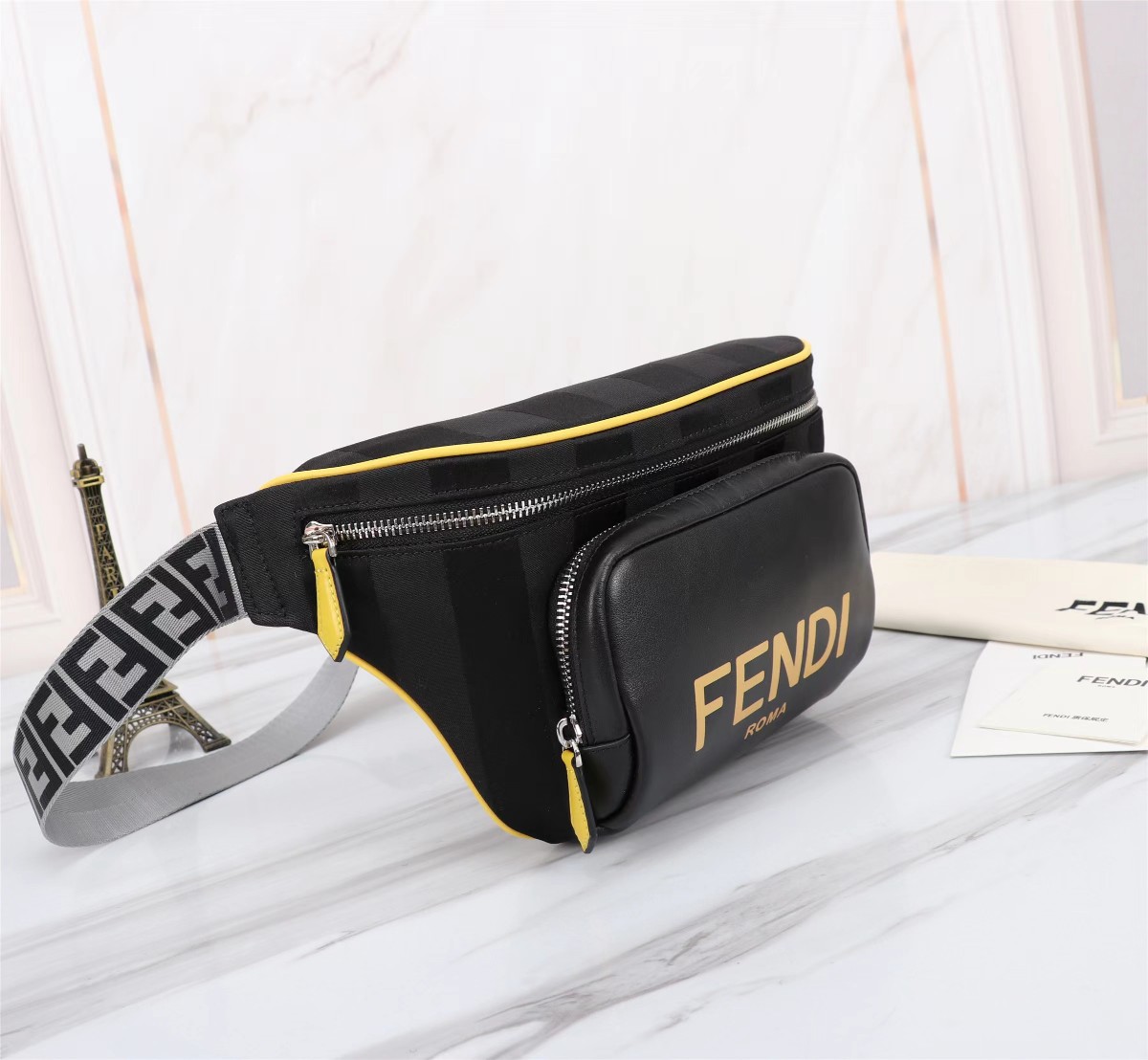 【FENDI公式 旗艦店】 フェンディ チェストバッグ 当日出荷 好評に付き再入荷！18*20*7CM-BRAND OFF