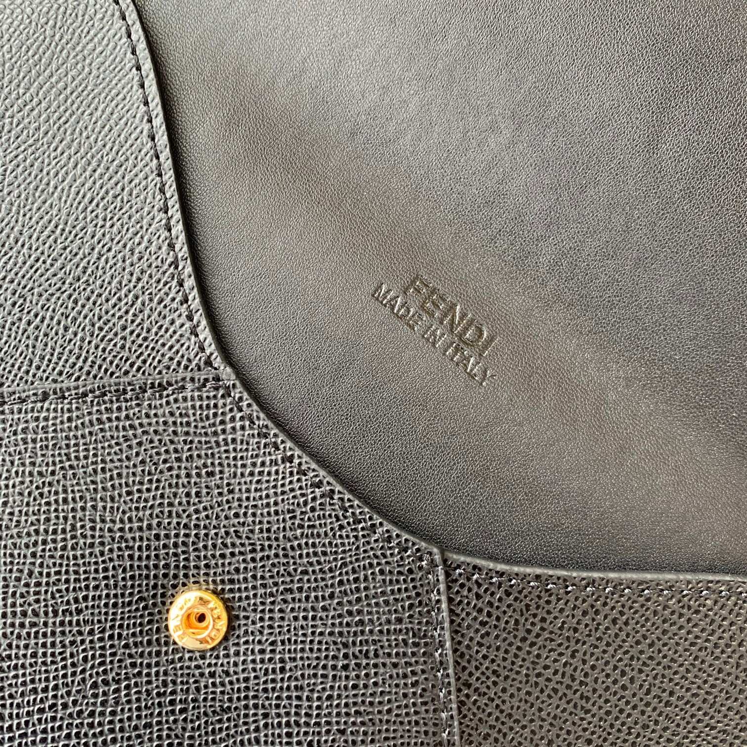 FENDI（フェンディ）クラッチバッグ 23X17X1 CM-BRAND OFF