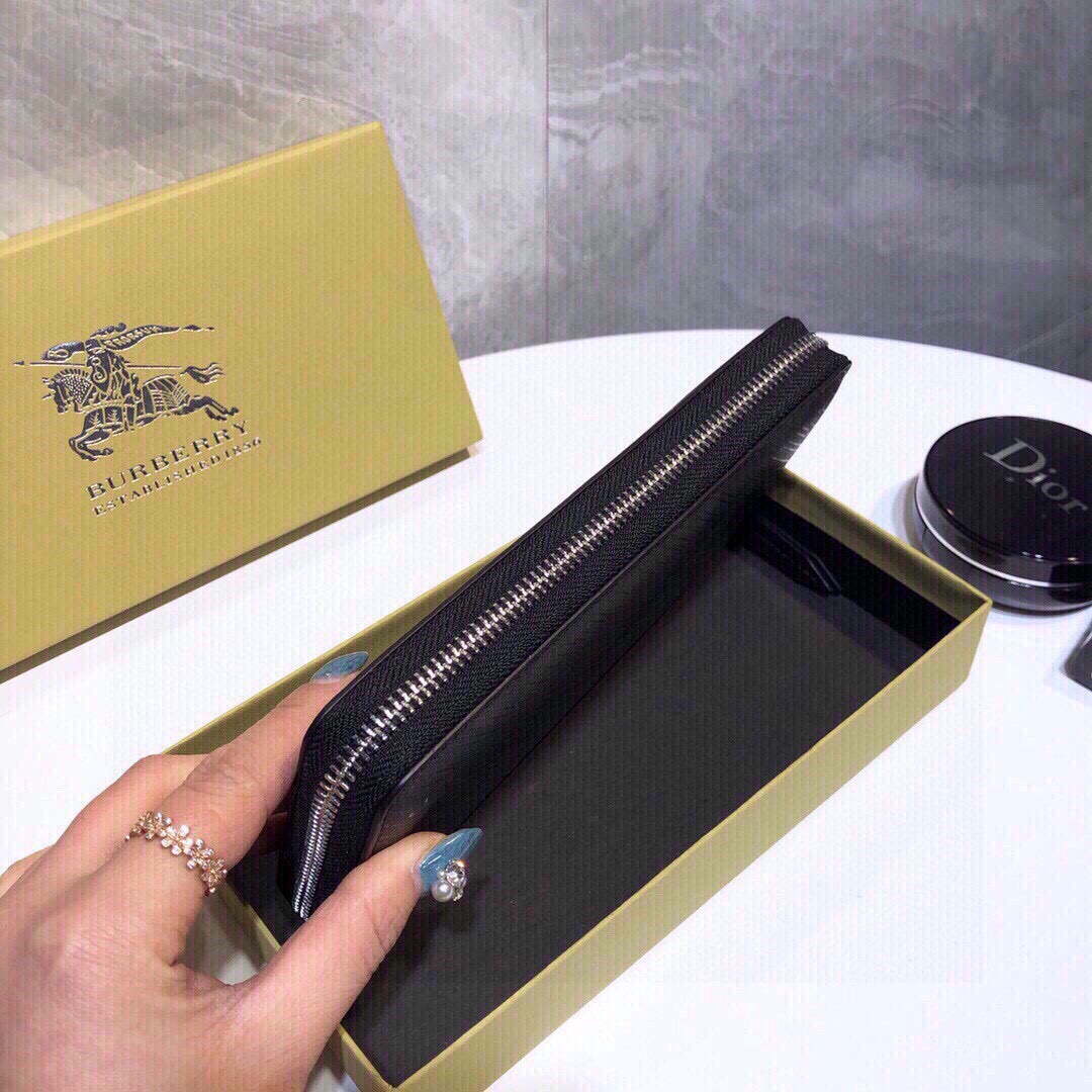 BURBERRY （バーバリー） 財布 20X10CM-BRAND OFF