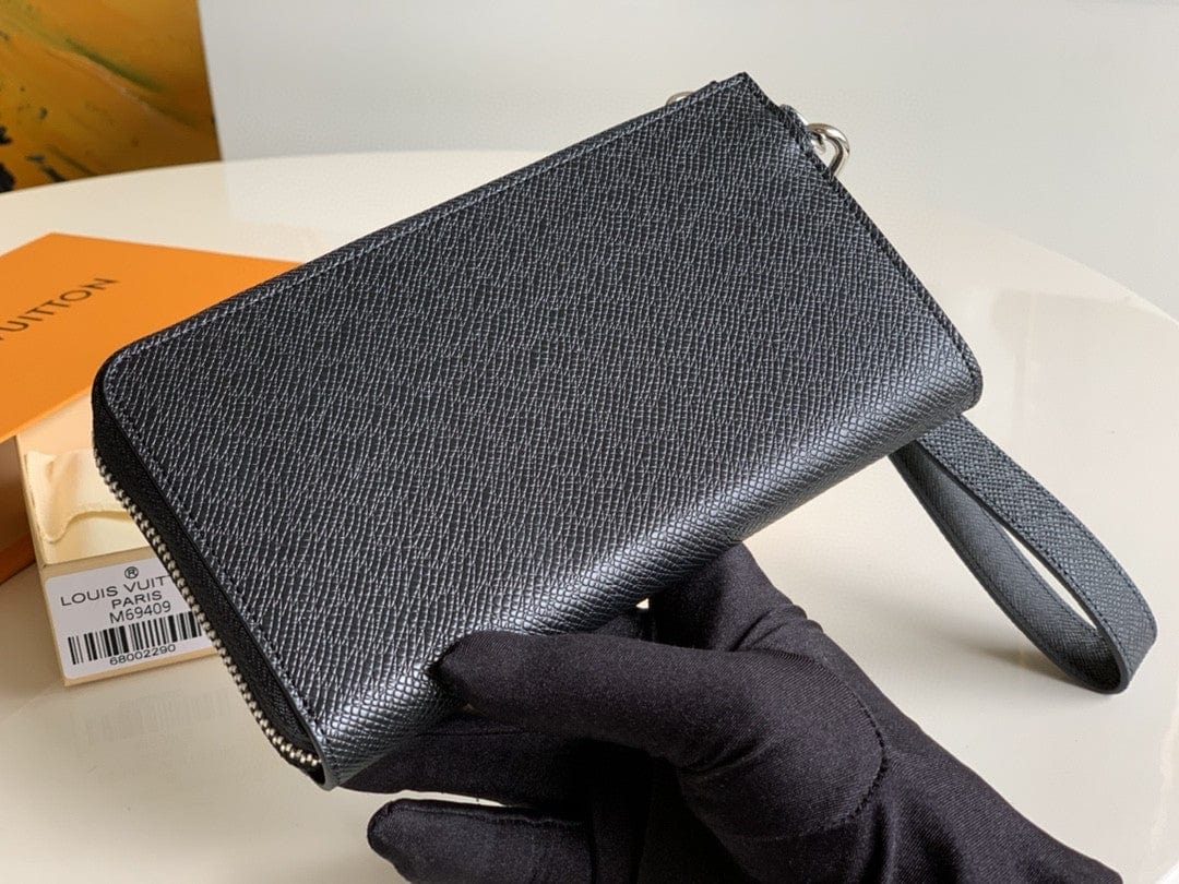 LouisVuitton ストラップ付き長財布 ZIPPY DRAGONNE M69409-BRAND OFF