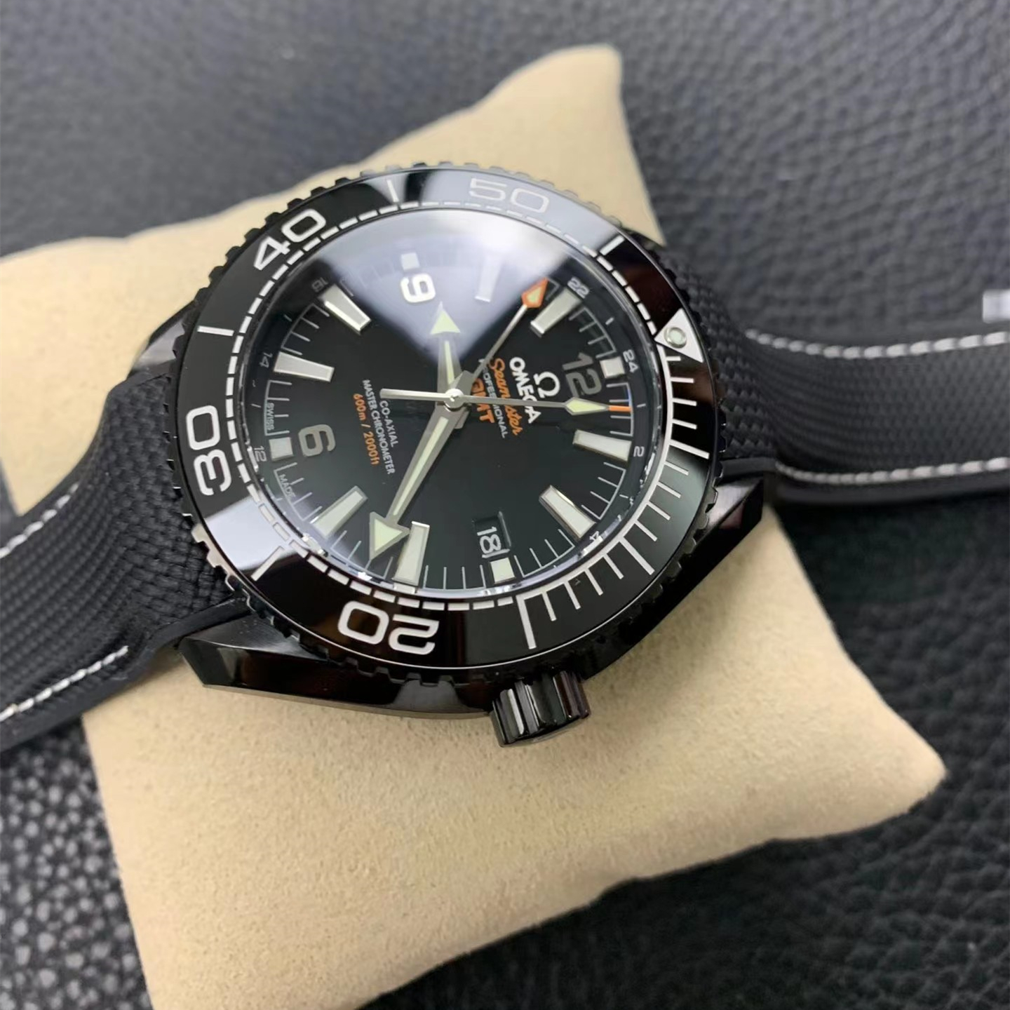 Omega Seamaster Planet Ocean Master Chronometer GMT Deep Black 215.92.46.22.01.001-BRAND OFF