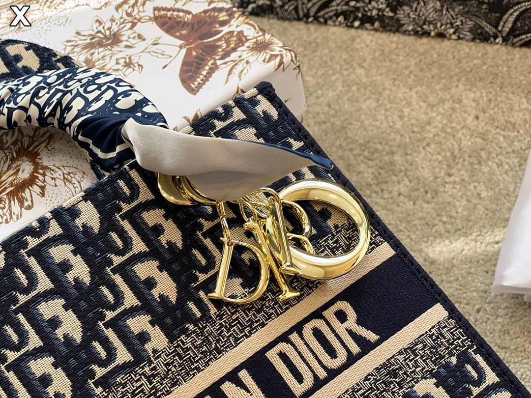 Diorディオールダイアモンドバッグ 21秋冬新作高級立体刺繍-BRAND OFF