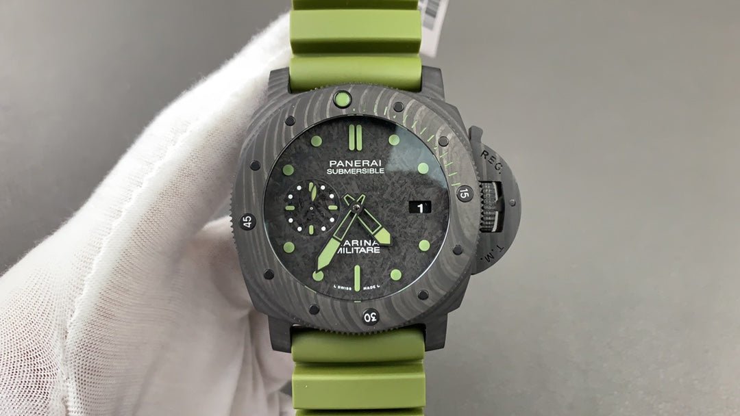 パネライ サブマーシブル マリーナ ミリターレ カーボテック™ - 47mm 世界限定33本-BRAND OFF