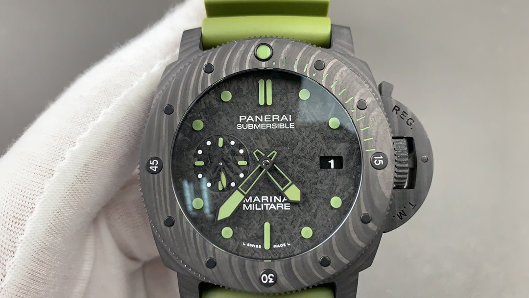 パネライ サブマーシブル マリーナ ミリターレ カーボテック™ - 47mm 世界限定33本-BRAND OFF