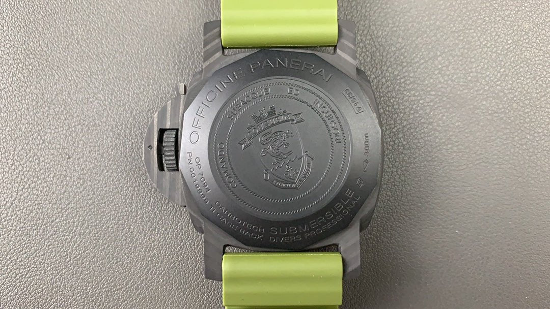 パネライ サブマーシブル マリーナ ミリターレ カーボテック™ - 47mm 世界限定33本-BRAND OFF