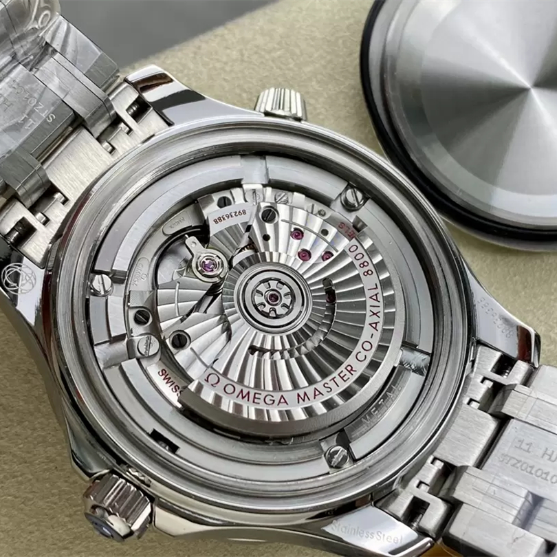 オメガシーマスター ダイバー300M コーアクシャル マスター クロノメーター 210.30.42.20.03.003-BRAND OFF