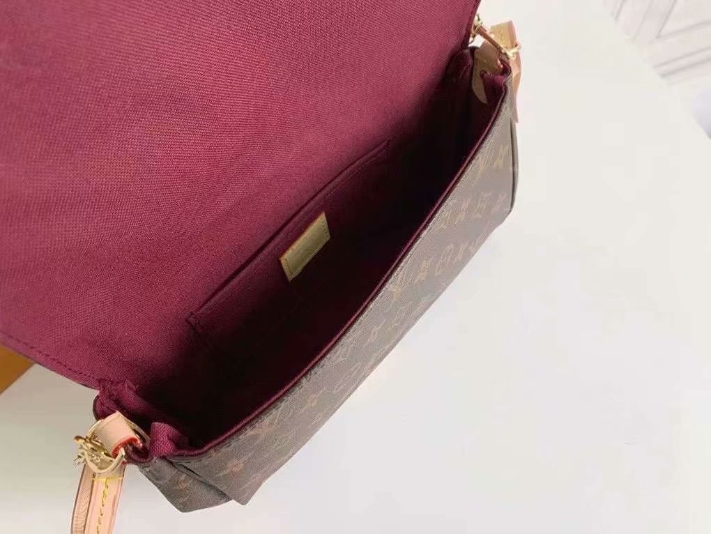 LOUIS VUITTON ルイヴィトン FAVORITE ショルダーバッグ M40718-BRAND OFF