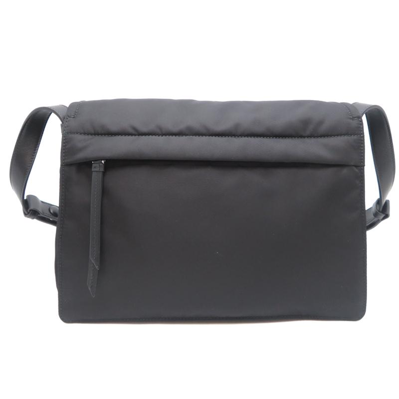 PRADA パデッド Re-Nylon ミディアム ショルダーバッグ 1BD255 ブラック