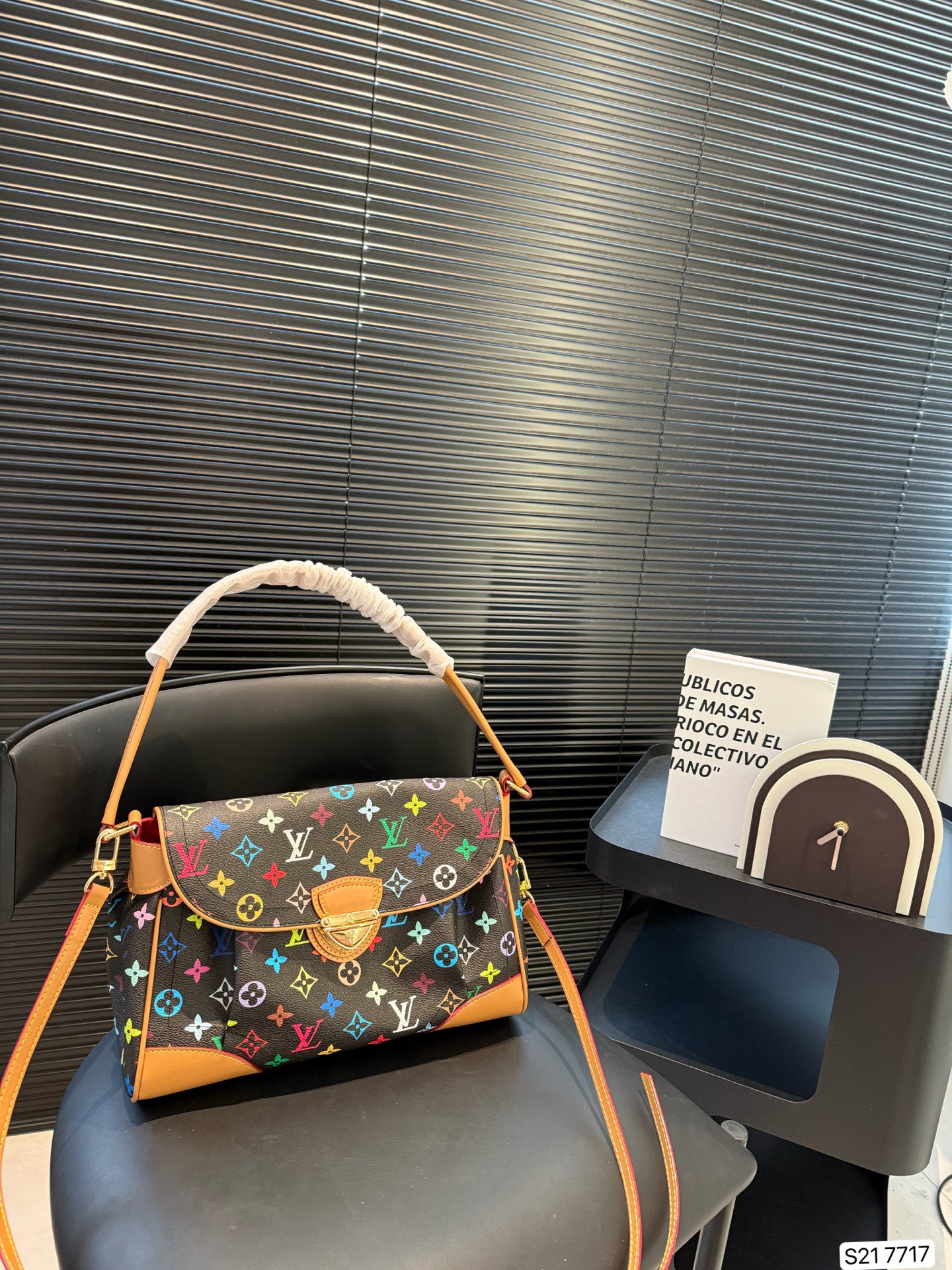 LOUIS VUITTON ルイヴィトン VERNIS わきバッグ 31*23CM-BRAND OFF
