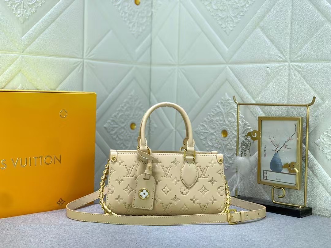 【LOUIS VUITTON】ルイ・ヴィトン★ONTHEGO EAST WEST★ショルダーバッグ M11273-BRAND OFF
