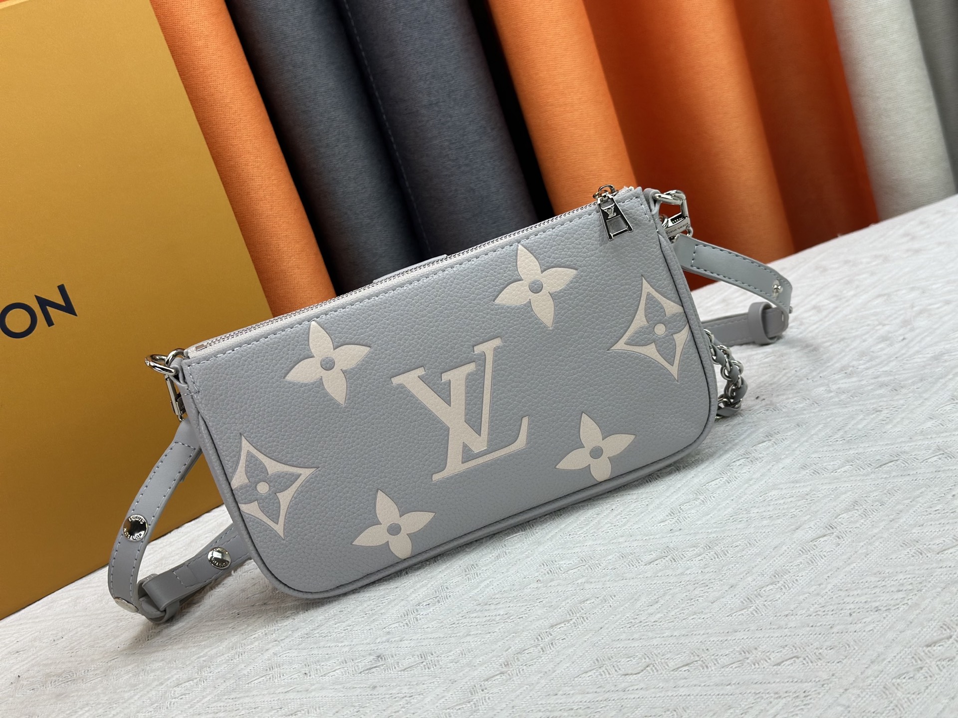 LOUIS VUITTON ルイヴィトン 3点セットのバッグ-BRAND OFF