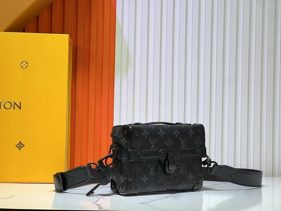 【LOUIS VUITTON旗艦店】ルイ・ヴィトン★SOUL TRUNK M11743★19*15*7CM-BRAND OFF