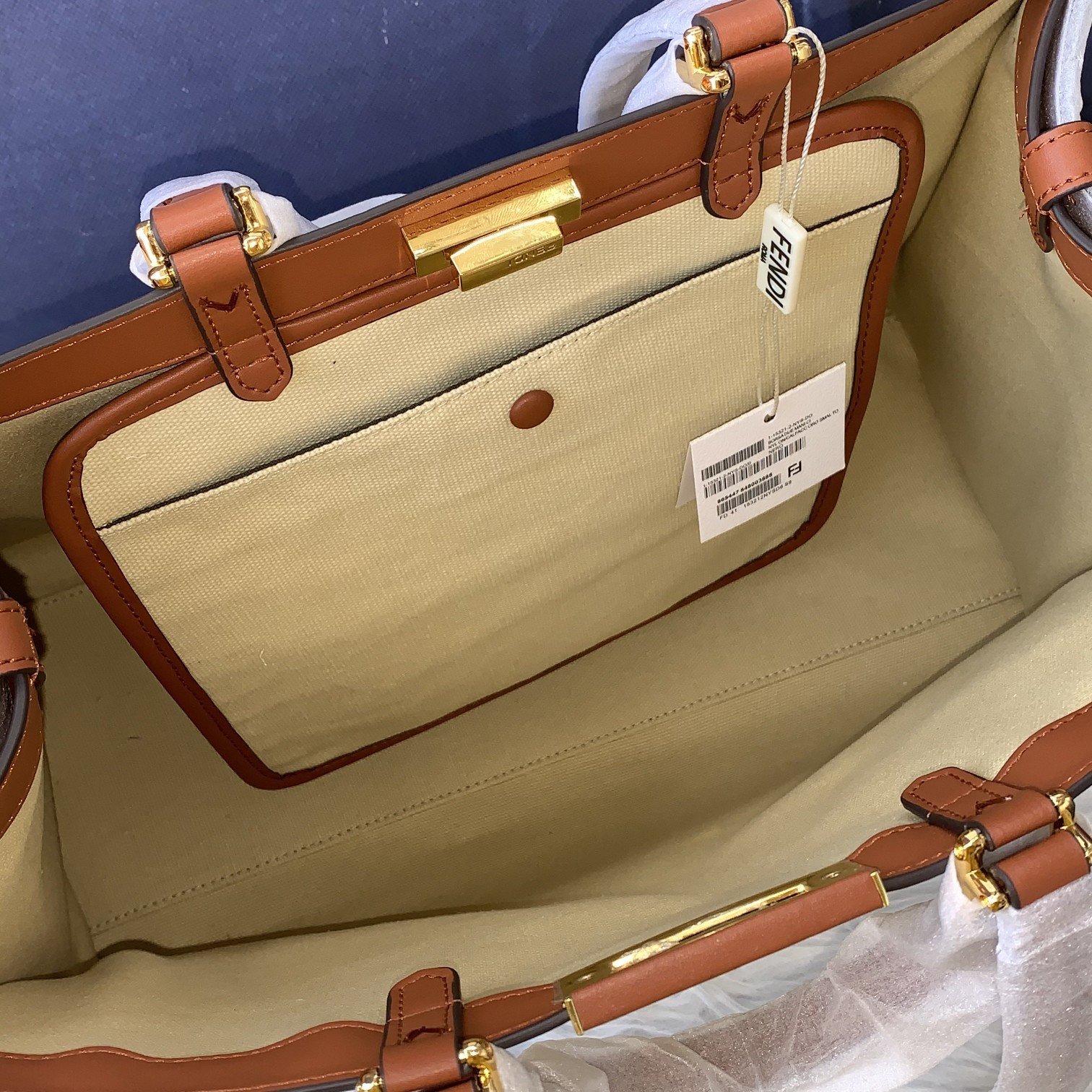 FENDI（フェンディ） ハンドバッグ41X29.5X16CM-BRAND OFF