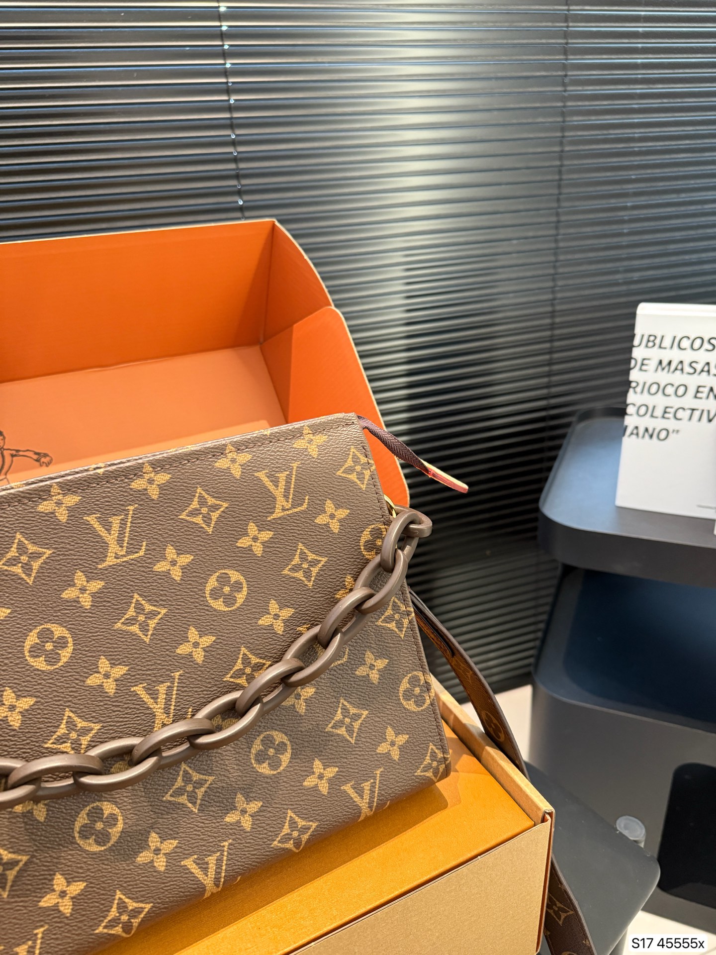 LOUIS VUITTON ルイヴィトン トイレタリーバッグ 化粧ポーチ-BRAND OFF