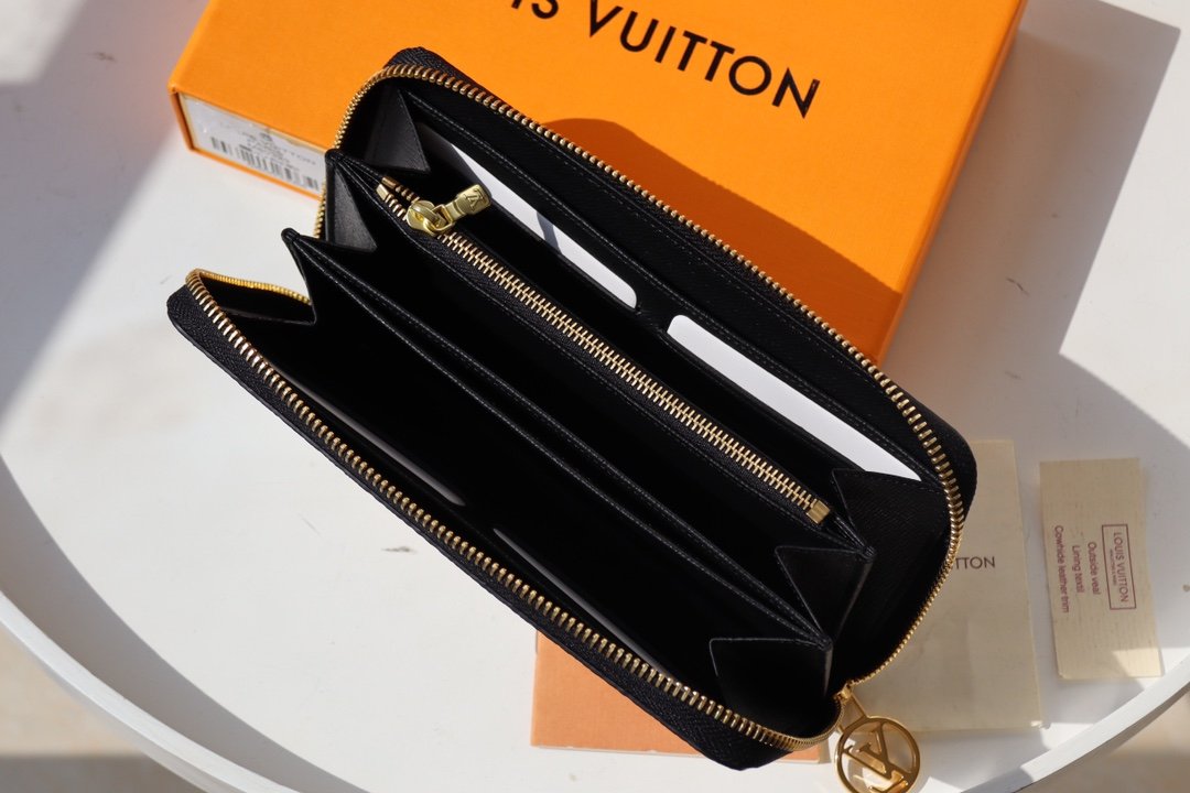 Louis Vuitton (ルイ・ヴィトン) 財布 11x8.5x2 cm-BRAND OFF