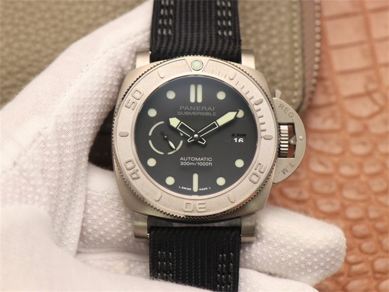 パネライサブマーシブル マイク・ホーン エディション 世界限定500本 PAM00984-BRAND OFF