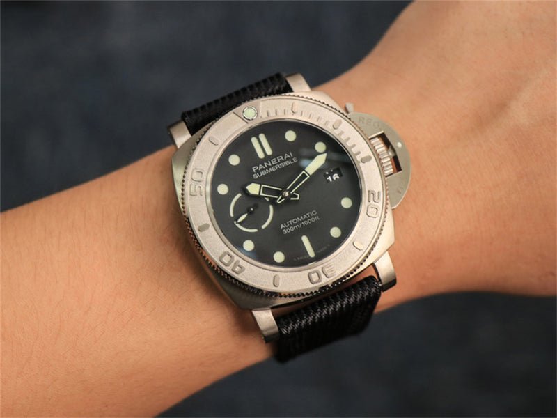 パネライサブマーシブル マイク・ホーン エディション 世界限定500本 PAM00984-BRAND OFF