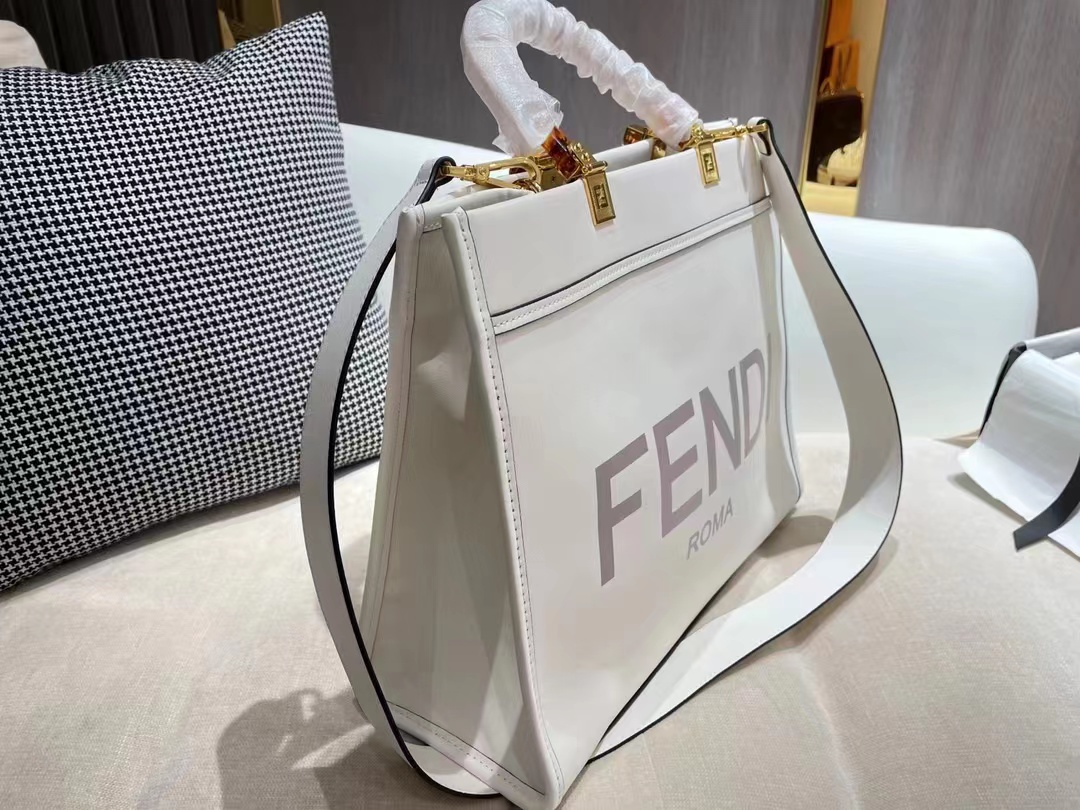 FENDI（フェンディ） ハンドバッグ 35*30 CM-BRAND OFF