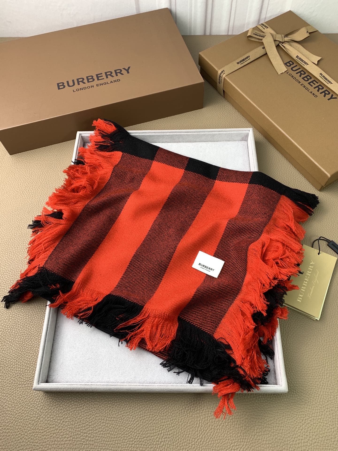 【2026】【BURBERRY  バーバリー】オートクチュール ファッション トランジショナル カラー ロング ビアード スカーフ35*240CM-BRAND OFF