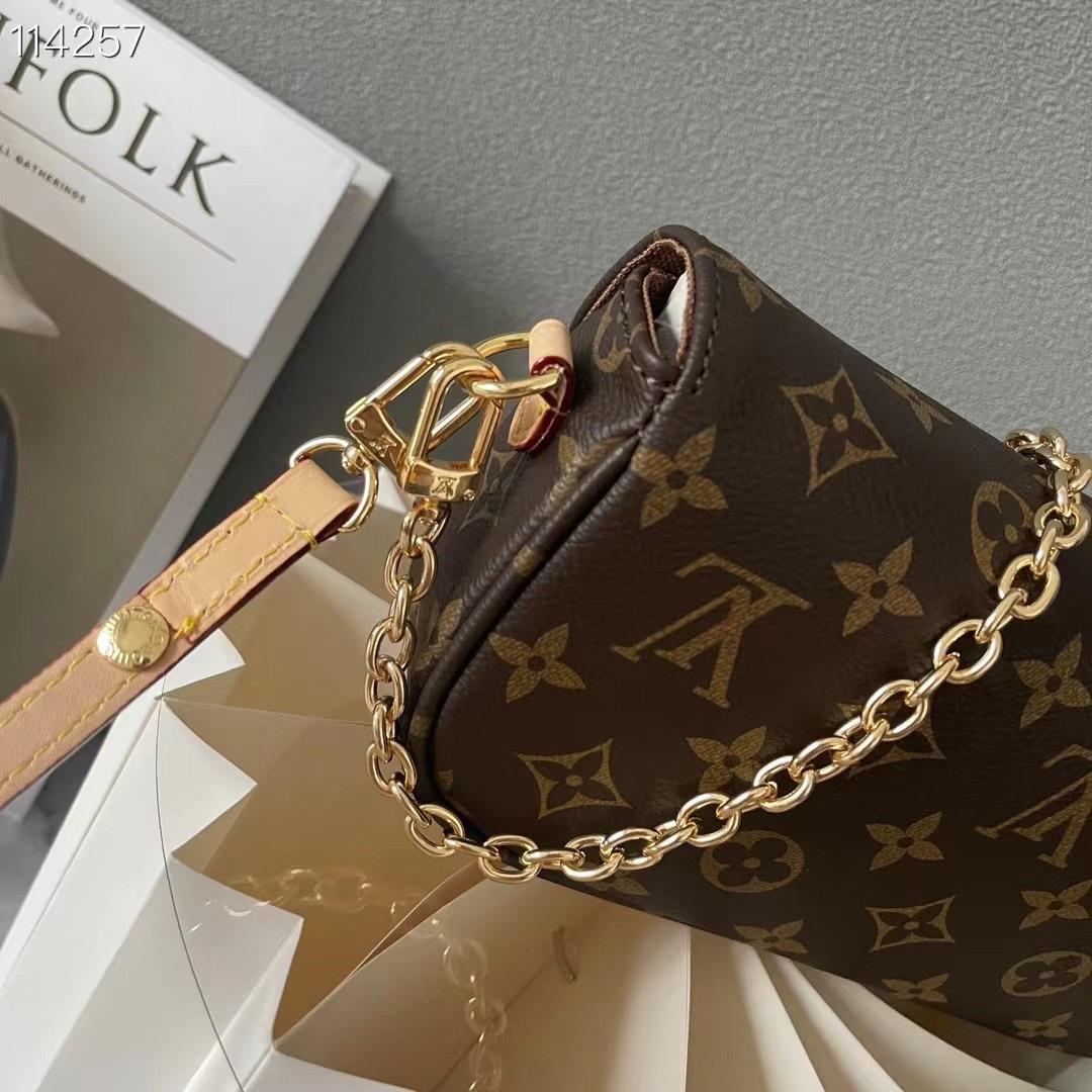 LOUIS VUITTON ルイヴィトン Wallet On Chain Ivy M81992-BRAND OFF