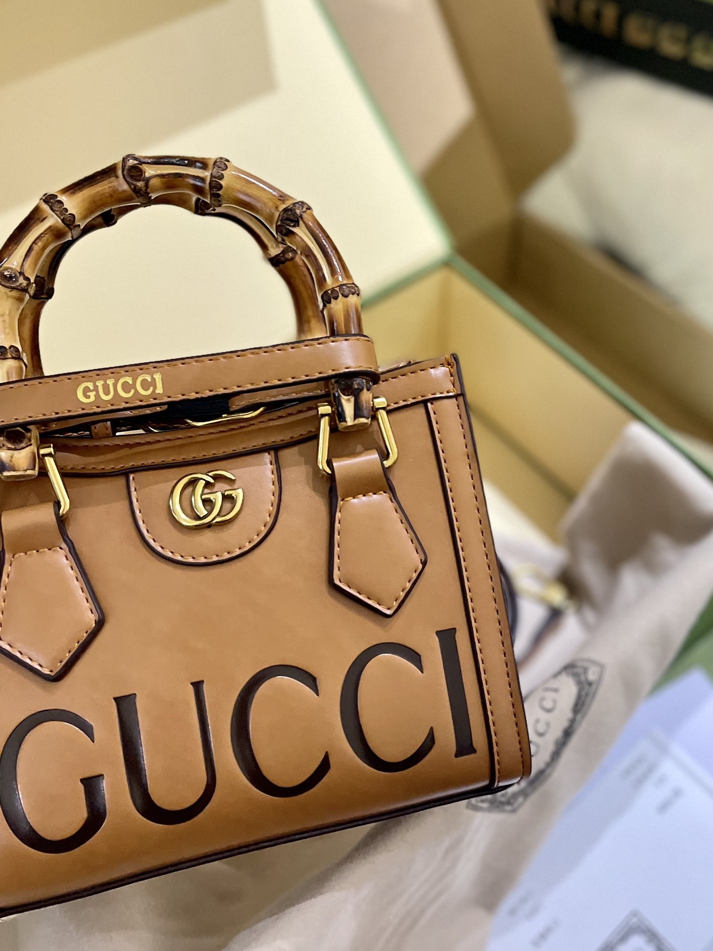 Gucciプレミアムエンボス竹節バッグGucciDianaショッピングバッグ-BRAND OFF
