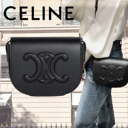 【完売間近】CELINE フォルコキュイル ショルダーバッグ 大人気-BRAND OFF