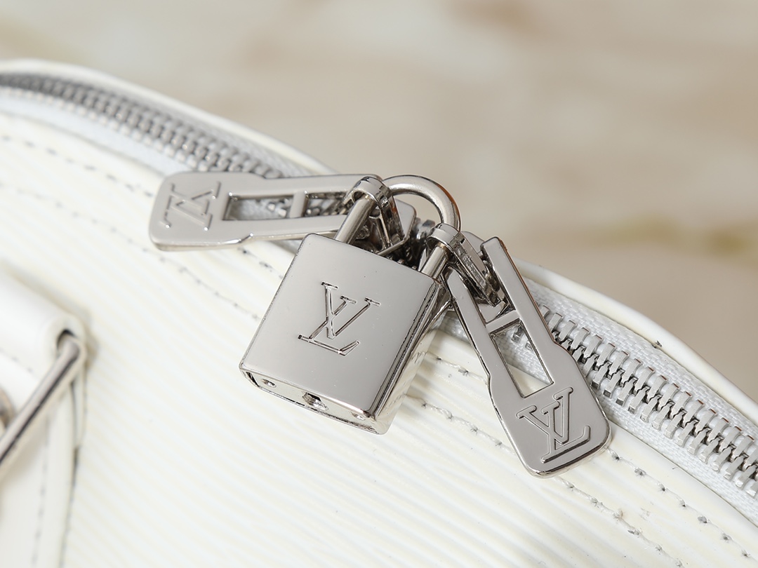 LOUIS VUITTON（ルイヴィトン）Alma BB クロスボディバッグ-BRAND OFF