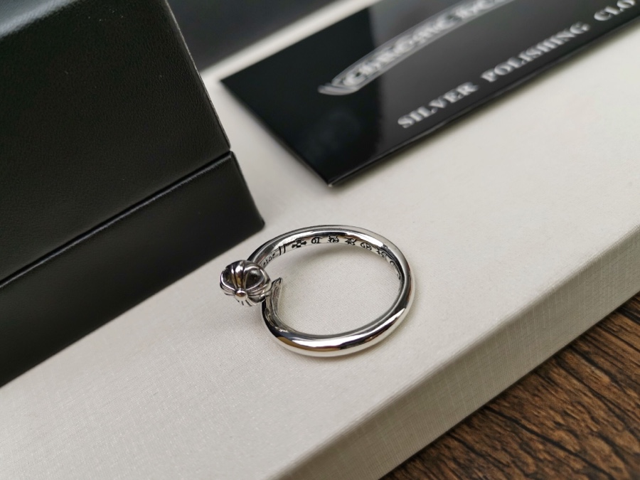 【Chrome Hearts】  男性と女性のためのクロエハートファッションパーソナリティリング-BRAND OFF