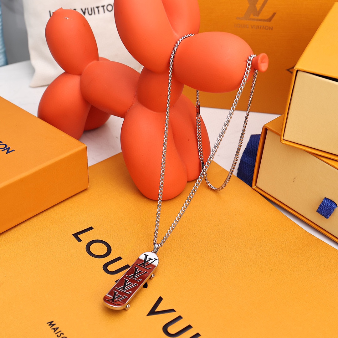 Louis Vuitton （ルイヴィトン）スケートボードのネックレス-BRAND OFF