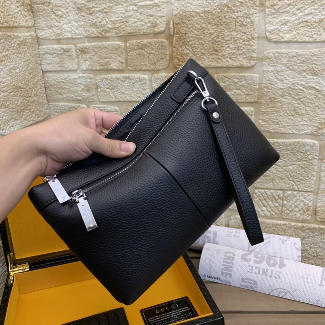 【GUCCI 公式 旗艦店】グッチ クラッチバッグ 当日出荷 好評に付き再入荷！28*18.3CM-BRAND OFF