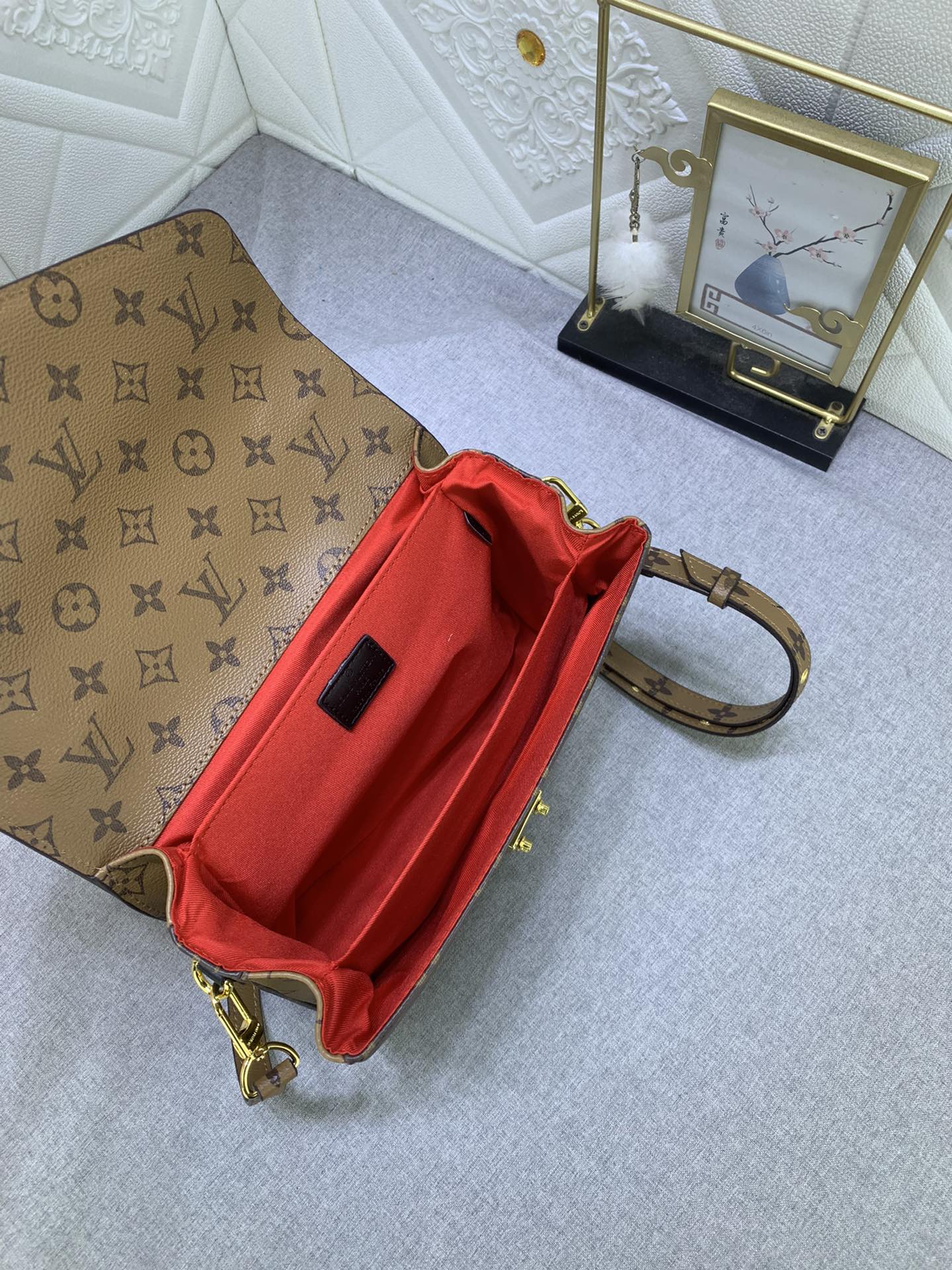 LOUISVUITTON モノグラムキャンバスボディにグレイン牛革のレオパードパッチ付き M47203 M40780-BRAND OFF
