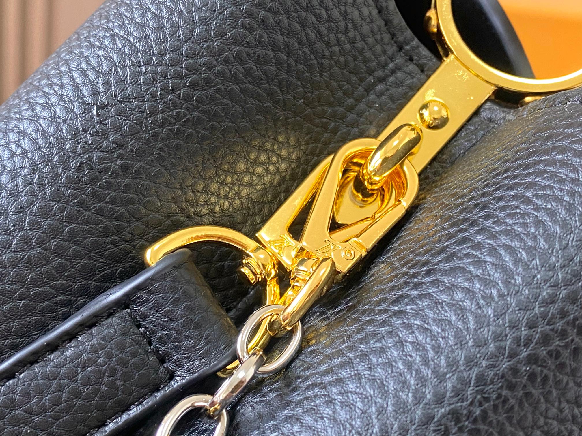LOUIS VUITTON ルイヴィトン Capucines ハンドバッグ M12938-BRAND OFF