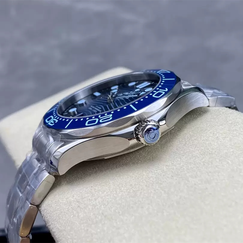 オメガシーマスター ダイバー300M コーアクシャル マスター クロノメーター 210.30.42.20.03.003-BRAND OFF