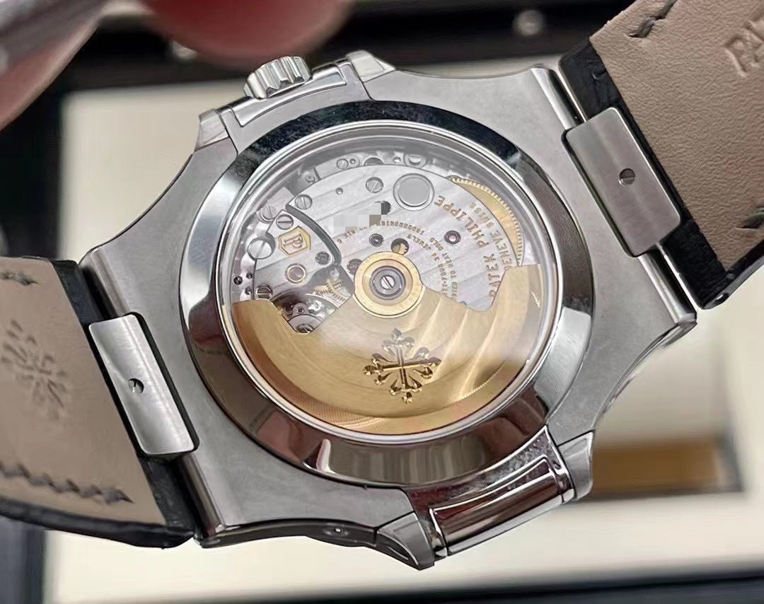 パテック フィリップ ノーチラス アニュアルカレンダー 5726A-001-BRAND OFF