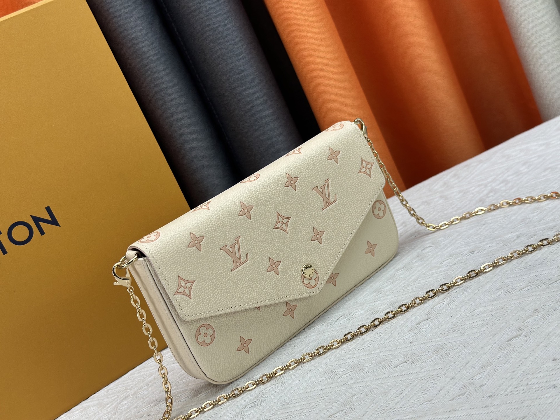 LOUIS VUITTON（ルイヴィトン）Pochette Félicie チェーンバッグ M14968-BRAND OFF