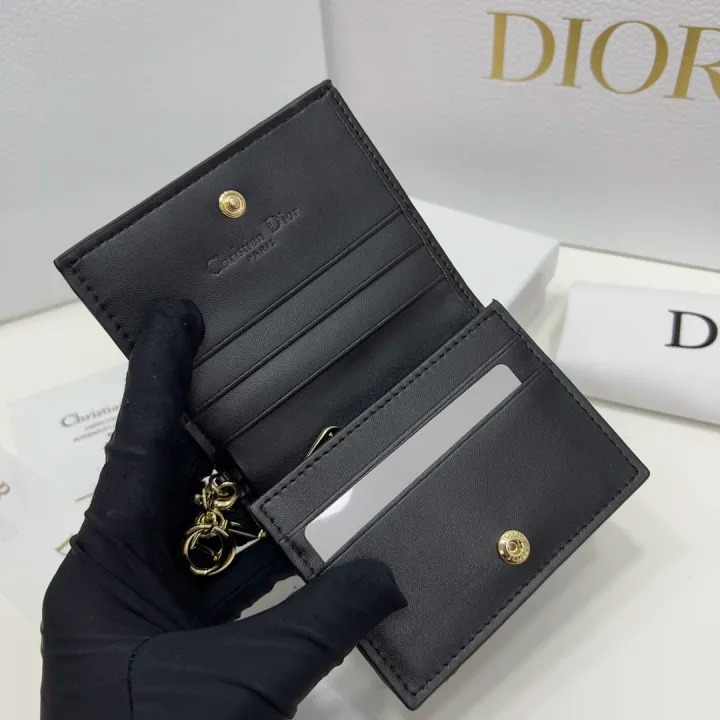 Diorコーナーの秋冬最新型出荷！【入手困難】-BRAND OFF