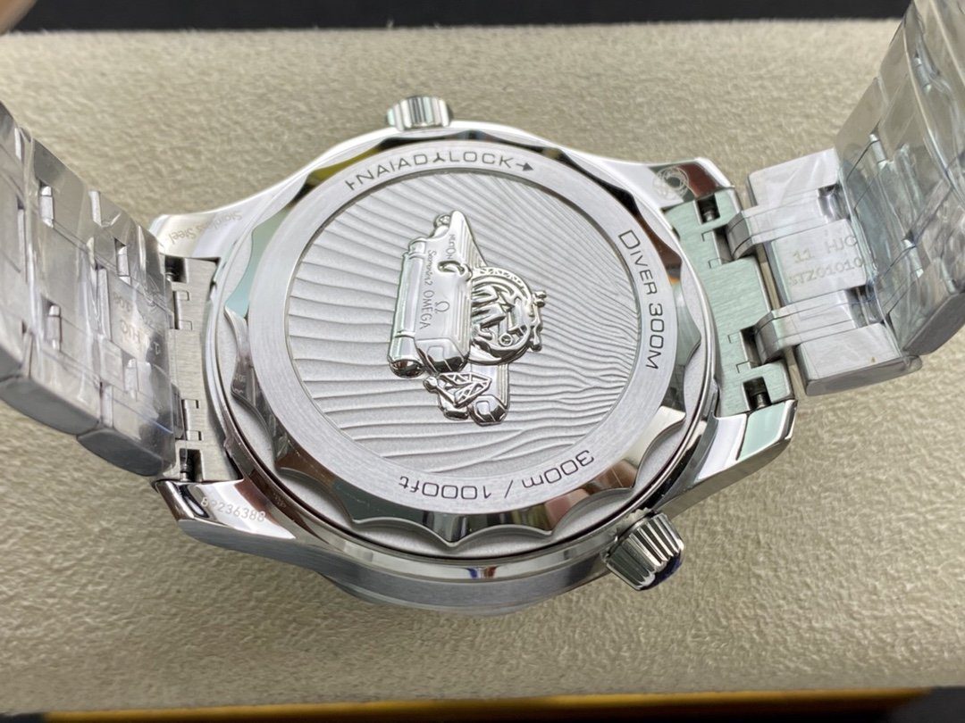 オメガ シーマスター ダイバー300M コーアクシャル マスタークロノメーター Nekton 210.30.42.20.01.002-BRAND OFF