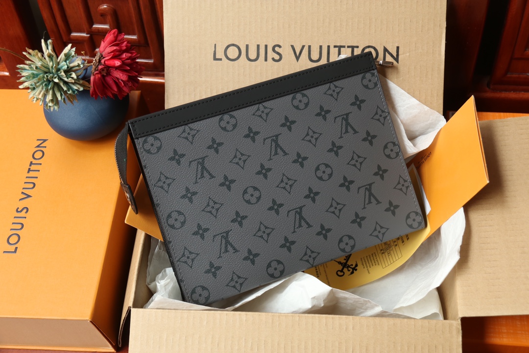 LOUIS VUITTON（ルイヴィトン）POCHETTE VOYAGE クラッチバッグ M69535-BRAND OFF