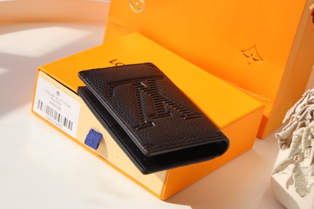 Louis Vuitton (ルイ・ヴィトン) 財布 11x8x1 cm-BRAND OFF