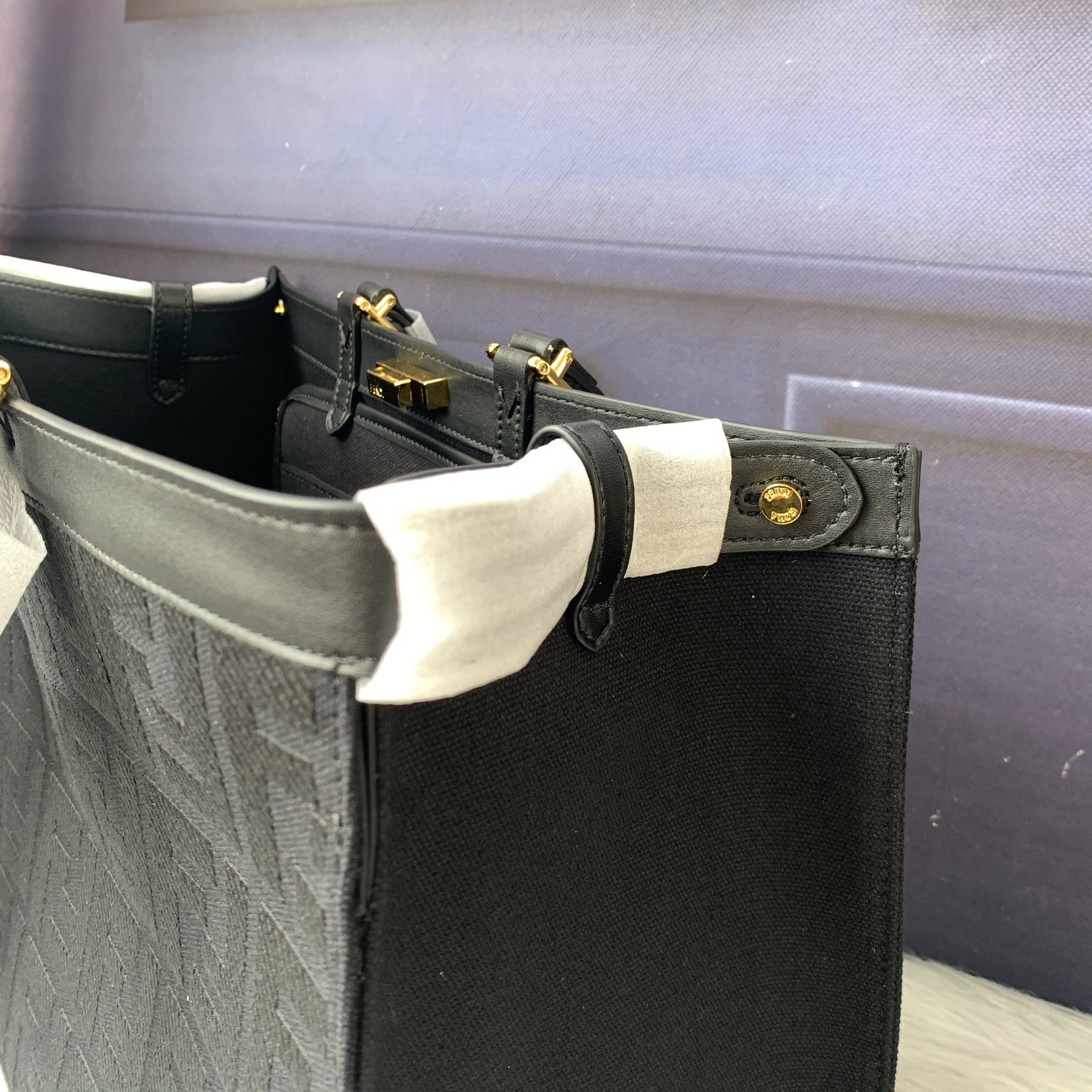 FENDI（フェンディ） ハンドバッグ41X29.5X16CM-BRAND OFF