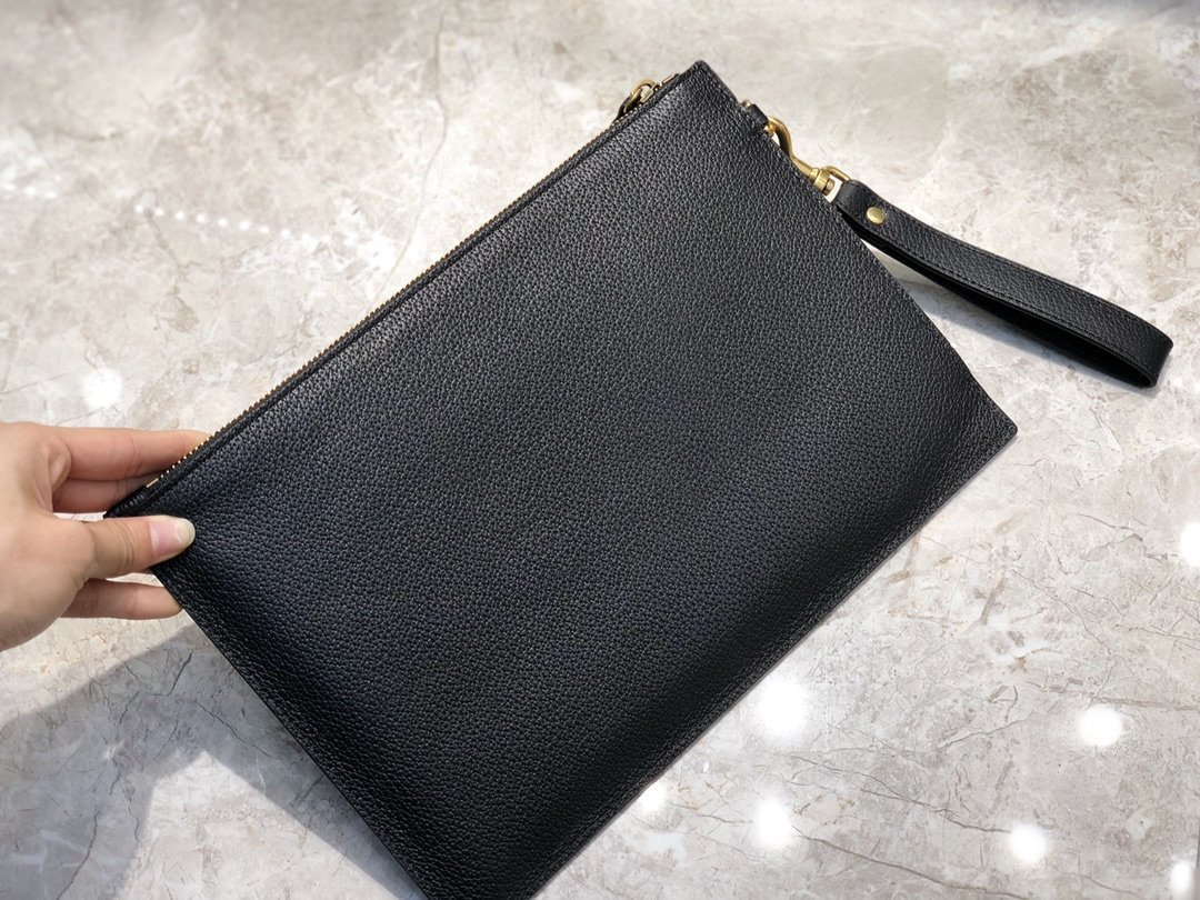 Gucci（グッチ）クラッチバッグ 30x20x1.5cm-BRAND OFF