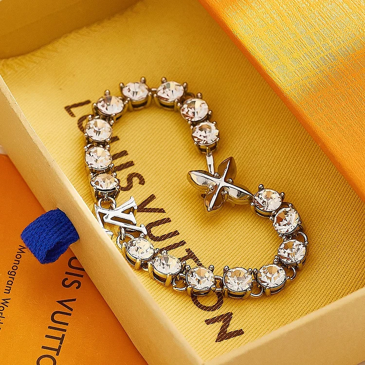 Louis Vuitton【クリスタルで輝く手元に☆】ルイヴィトン　ブレスレット MP3355-BRAND OFF