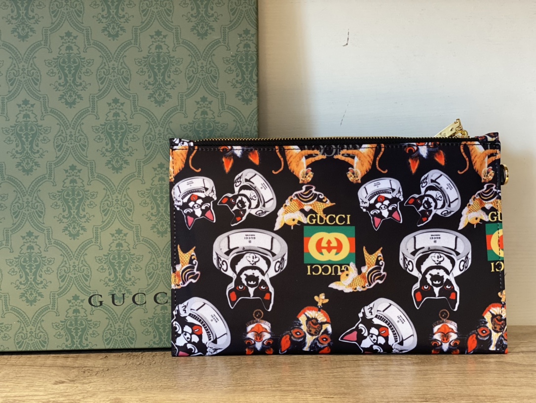 Gucci（グッチ）クラッチバッグ 29x18x3cm-BRAND OFF