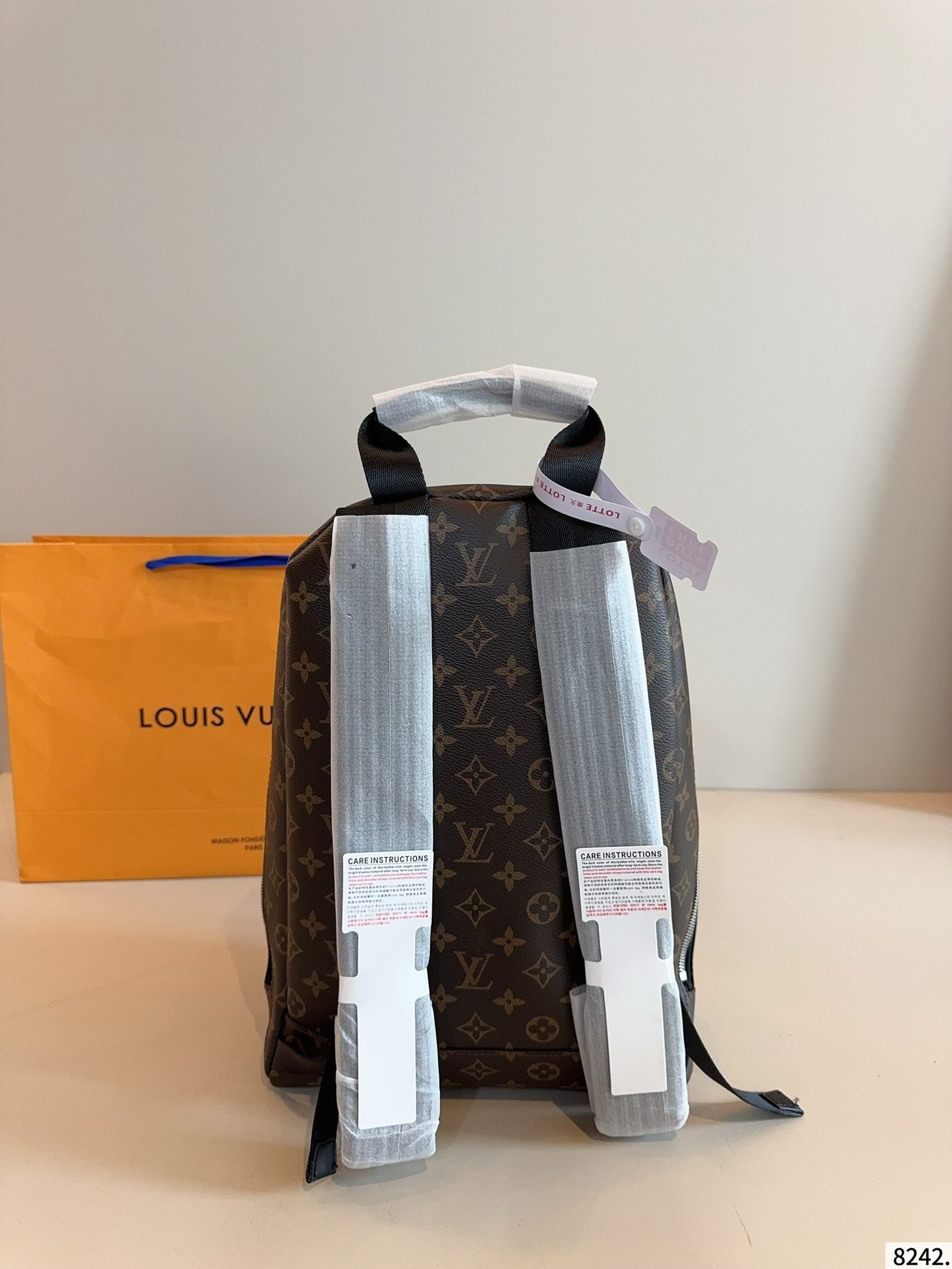 LOUIS VUITTON ルイヴィトン DISCOVERY SLIM バックパック M14020-BRAND OFF