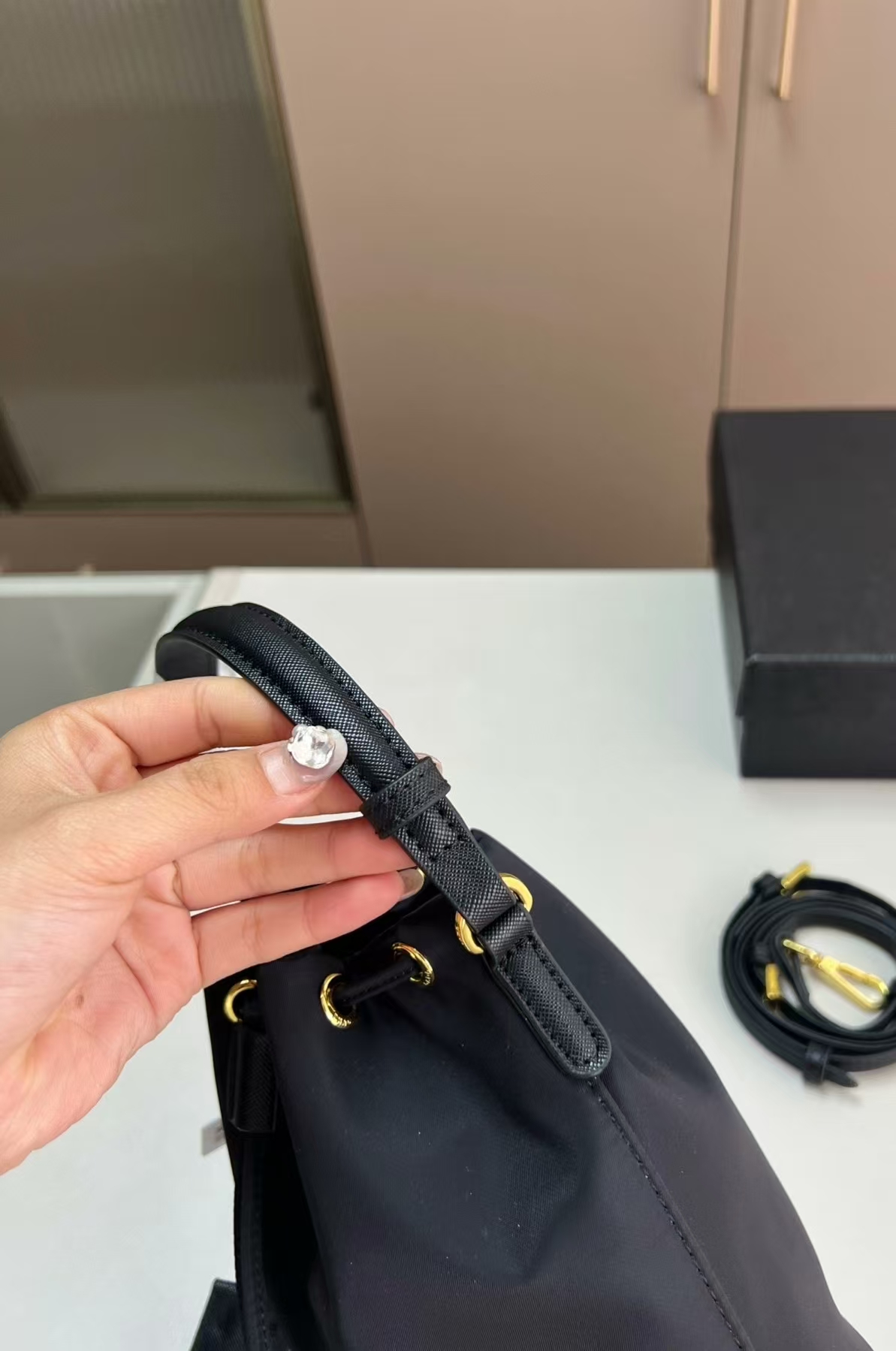 PRADA Re-Nylon バケット バッグ